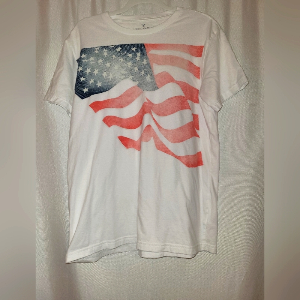American Eagle Tshirt